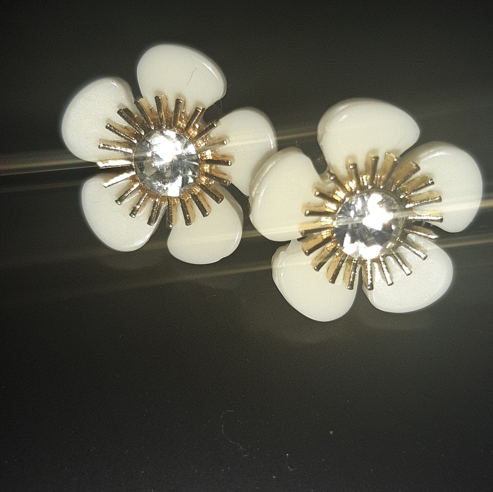 White Epoxy With Gold Spinal        c - Picture 5 of 6